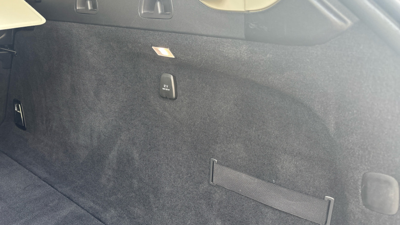 Volvo V90 2.0 B5P Ultimate Dark 5dr Auto Petrol Estate